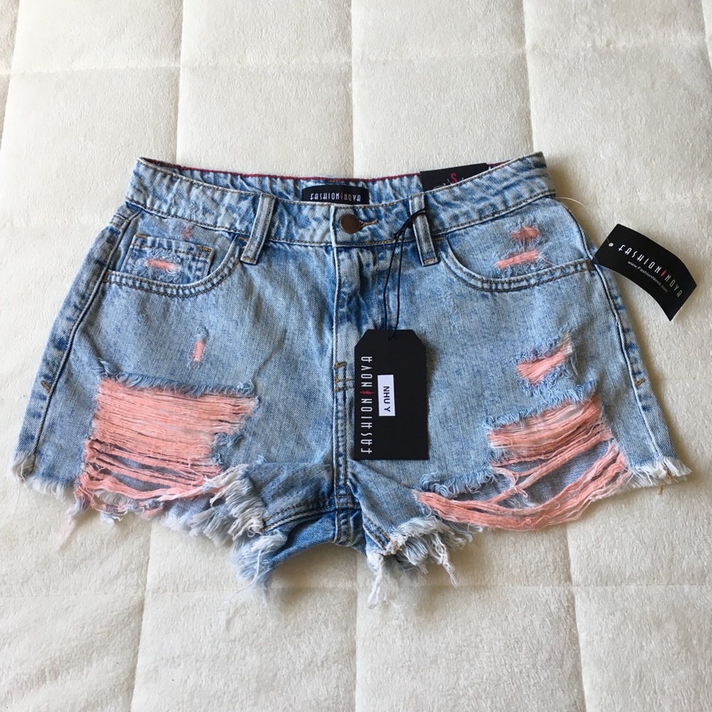FASHION NOVA SHORTS